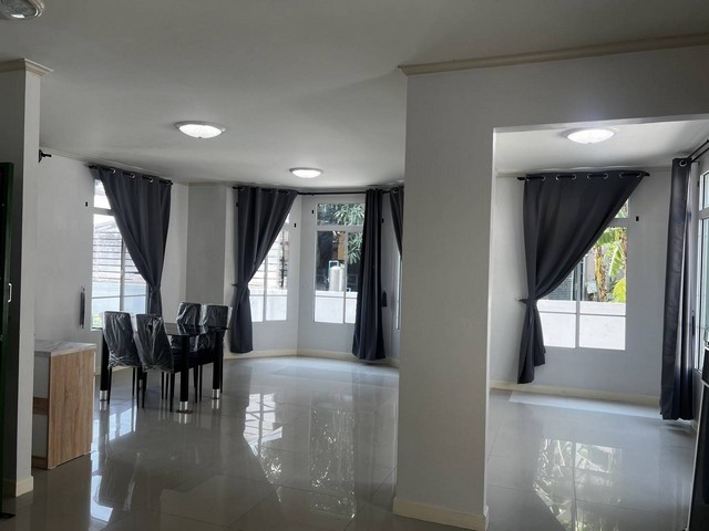 ประกาศฟรี! ซื้อ-ขาย-เช่า คอนโด บ้าน ทาวน์โฮม ที่ดิน และพื้นที่เชิงพาณิชย์ทั่วประเทศไทย ทุกทำเล ทุกงบประมาณ ไม่มีค่าใช้จ่าย ลงง่าย ขายไว เข้าถึงผู้ซื้อโดยตรง 3 492384pic2.jpg