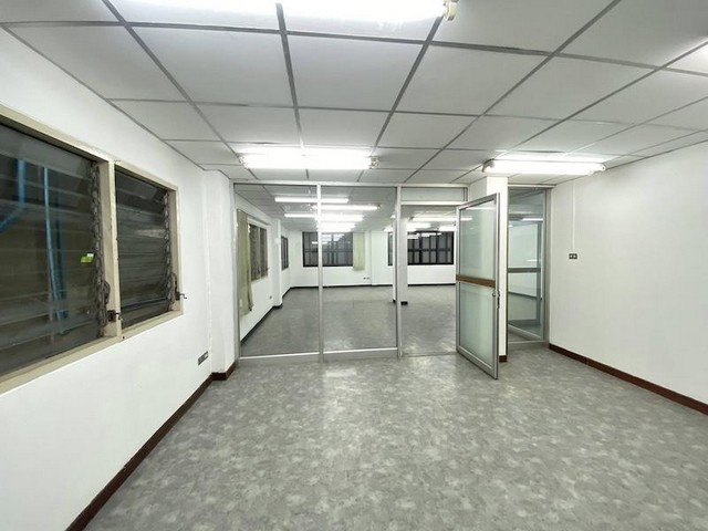 ประกาศฟรี! ซื้อ-ขาย-เช่า คอนโด บ้าน ทาวน์โฮม ที่ดิน และพื้นที่เชิงพาณิชย์ทั่วประเทศไทย ทุกทำเล ทุกงบประมาณ ไม่มีค่าใช้จ่าย ลงง่าย ขายไว เข้าถึงผู้ซื้อโดยตรง 4 492361pic3.jpg