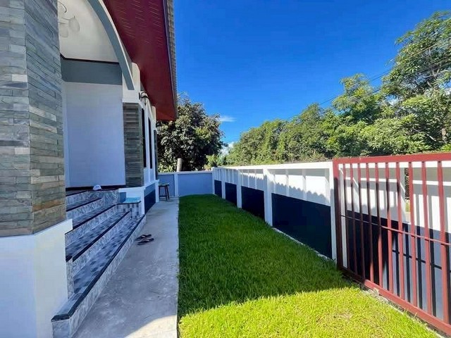 ประกาศฟรี! ซื้อ-ขาย-เช่า คอนโด บ้าน ทาวน์โฮม ที่ดิน และพื้นที่เชิงพาณิชย์ทั่วประเทศไทย ทุกทำเล ทุกงบประมาณ ไม่มีค่าใช้จ่าย ลงง่าย ขายไว เข้าถึงผู้ซื้อโดยตรง 3 203952pic2.jpg