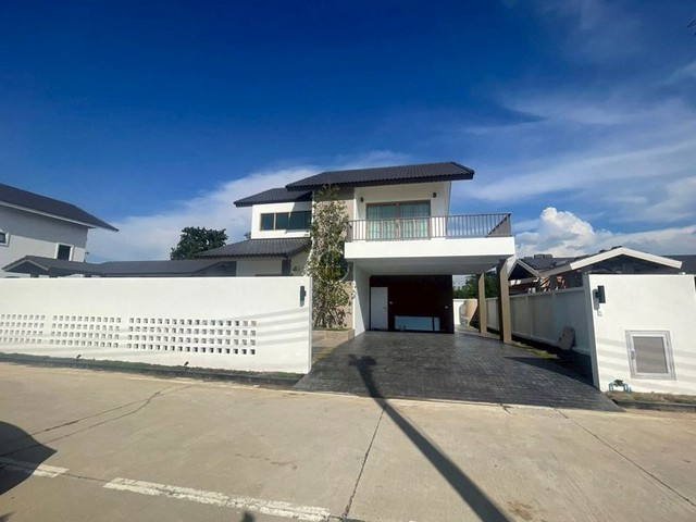 ประกาศฟรี! ซื้อ-ขาย-เช่า คอนโด บ้าน ทาวน์โฮม ที่ดิน และพื้นที่เชิงพาณิชย์ทั่วประเทศไทย ทุกทำเล ทุกงบประมาณ ไม่มีค่าใช้จ่าย ลงง่าย ขายไว เข้าถึงผู้ซื้อโดยตรง 3 203949pic2.jpg