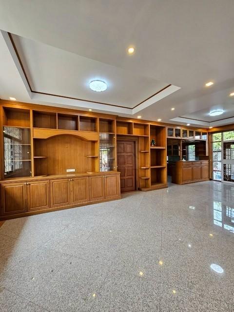 ประกาศฟรี! ซื้อ-ขาย-เช่า คอนโด บ้าน ทาวน์โฮม ที่ดิน และพื้นที่เชิงพาณิชย์ทั่วประเทศไทย ทุกทำเล ทุกงบประมาณ ไม่มีค่าใช้จ่าย ลงง่าย ขายไว เข้าถึงผู้ซื้อโดยตรง 4 492608pic3.jpg