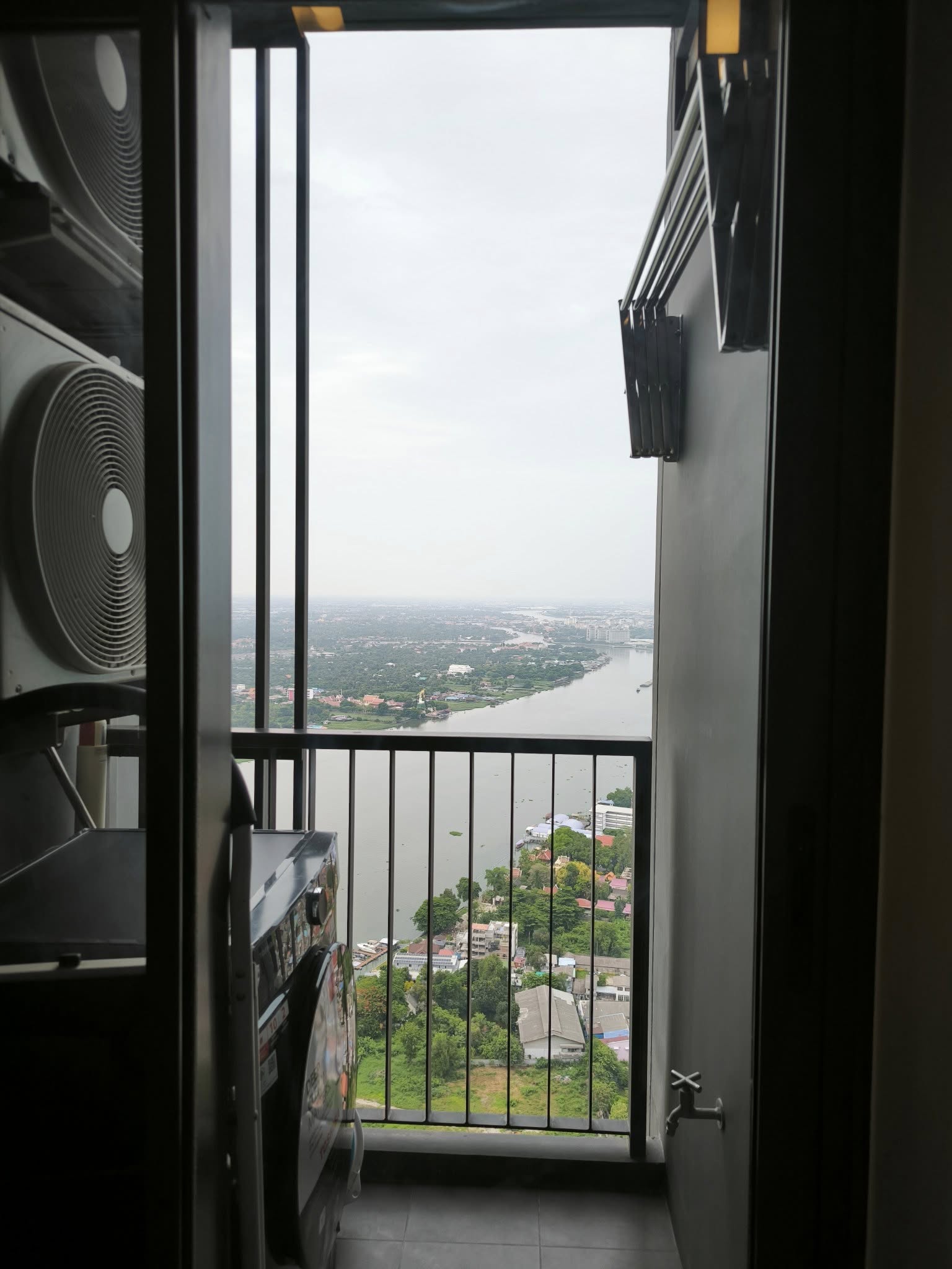 ประกาศฟรี! ซื้อ-ขาย-เช่า คอนโด บ้าน ทาวน์โฮม ที่ดิน และพื้นที่เชิงพาณิชย์ทั่วประเทศไทย ทุกทำเล ทุกงบประมาณ ไม่มีค่าใช้จ่าย ลงง่าย ขายไว เข้าถึงผู้ซื้อโดยตรง 4 203400pic3.jpg