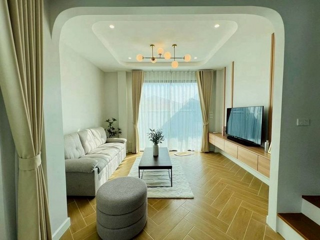 ประกาศฟรี! ซื้อ-ขาย-เช่า คอนโด บ้าน ทาวน์โฮม ที่ดิน และพื้นที่เชิงพาณิชย์ทั่วประเทศไทย ทุกทำเล ทุกงบประมาณ ไม่มีค่าใช้จ่าย ลงง่าย ขายไว เข้าถึงผู้ซื้อโดยตรง 3 203963pic2.jpg