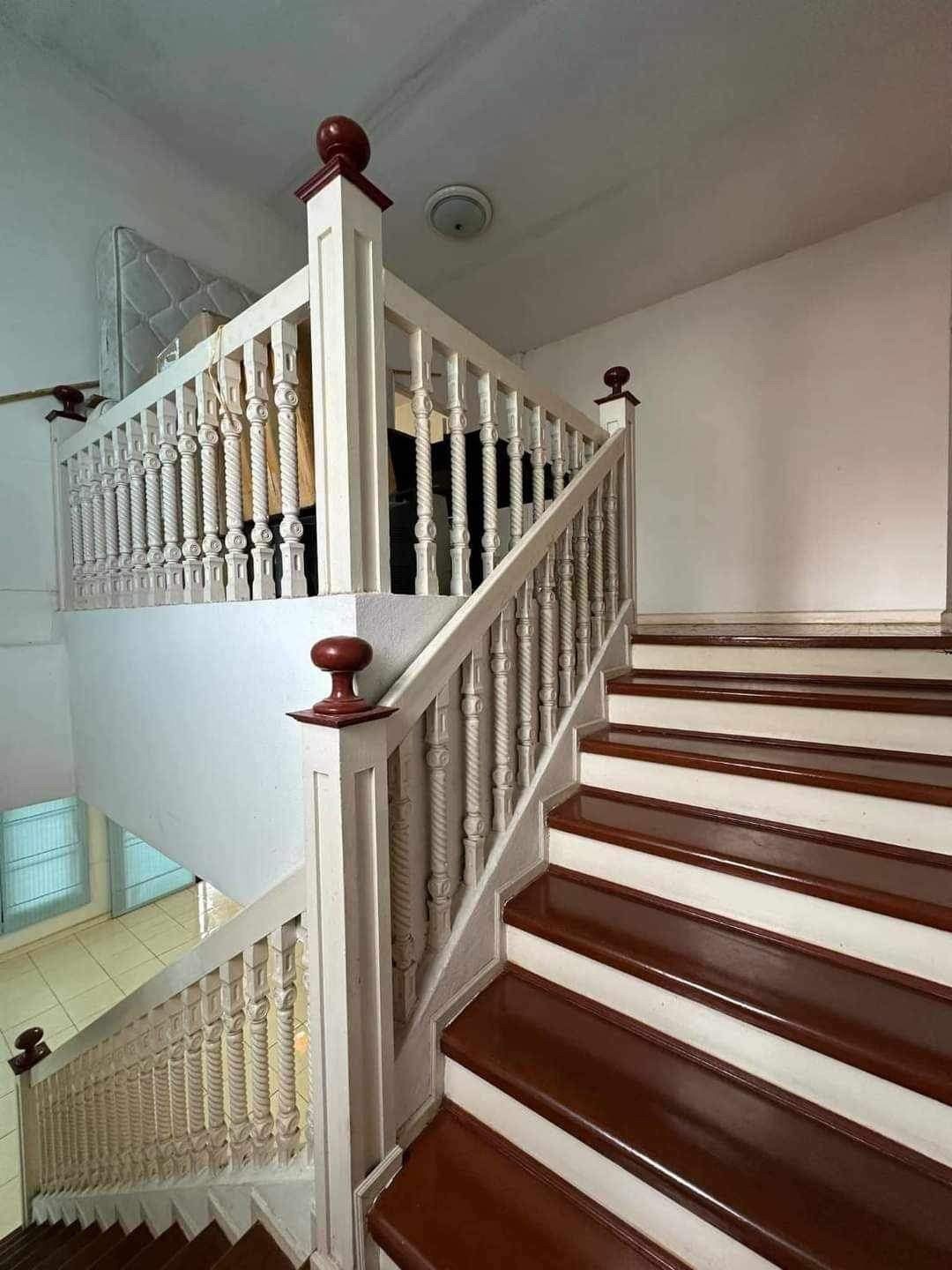 ประกาศฟรี! ซื้อ-ขาย-เช่า คอนโด บ้าน ทาวน์โฮม ที่ดิน และพื้นที่เชิงพาณิชย์ทั่วประเทศไทย ทุกทำเล ทุกงบประมาณ ไม่มีค่าใช้จ่าย ลงง่าย ขายไว เข้าถึงผู้ซื้อโดยตรง 5 204020pic4.jpg