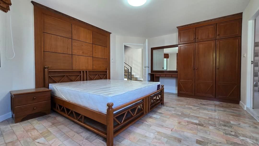 ประกาศฟรี! ซื้อ-ขาย-เช่า คอนโด บ้าน ทาวน์โฮม ที่ดิน และพื้นที่เชิงพาณิชย์ทั่วประเทศไทย ทุกทำเล ทุกงบประมาณ ไม่มีค่าใช้จ่าย ลงง่าย ขายไว เข้าถึงผู้ซื้อโดยตรง 5 204116pic4.jpg