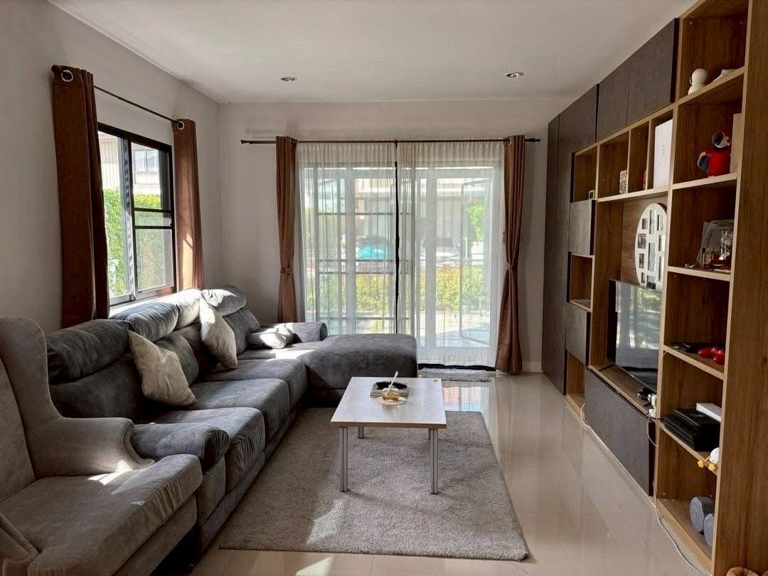 ประกาศฟรี! ซื้อ-ขาย-เช่า คอนโด บ้าน ทาวน์โฮม ที่ดิน และพื้นที่เชิงพาณิชย์ทั่วประเทศไทย ทุกทำเล ทุกงบประมาณ ไม่มีค่าใช้จ่าย ลงง่าย ขายไว เข้าถึงผู้ซื้อโดยตรง 5 204113pic4.jpg