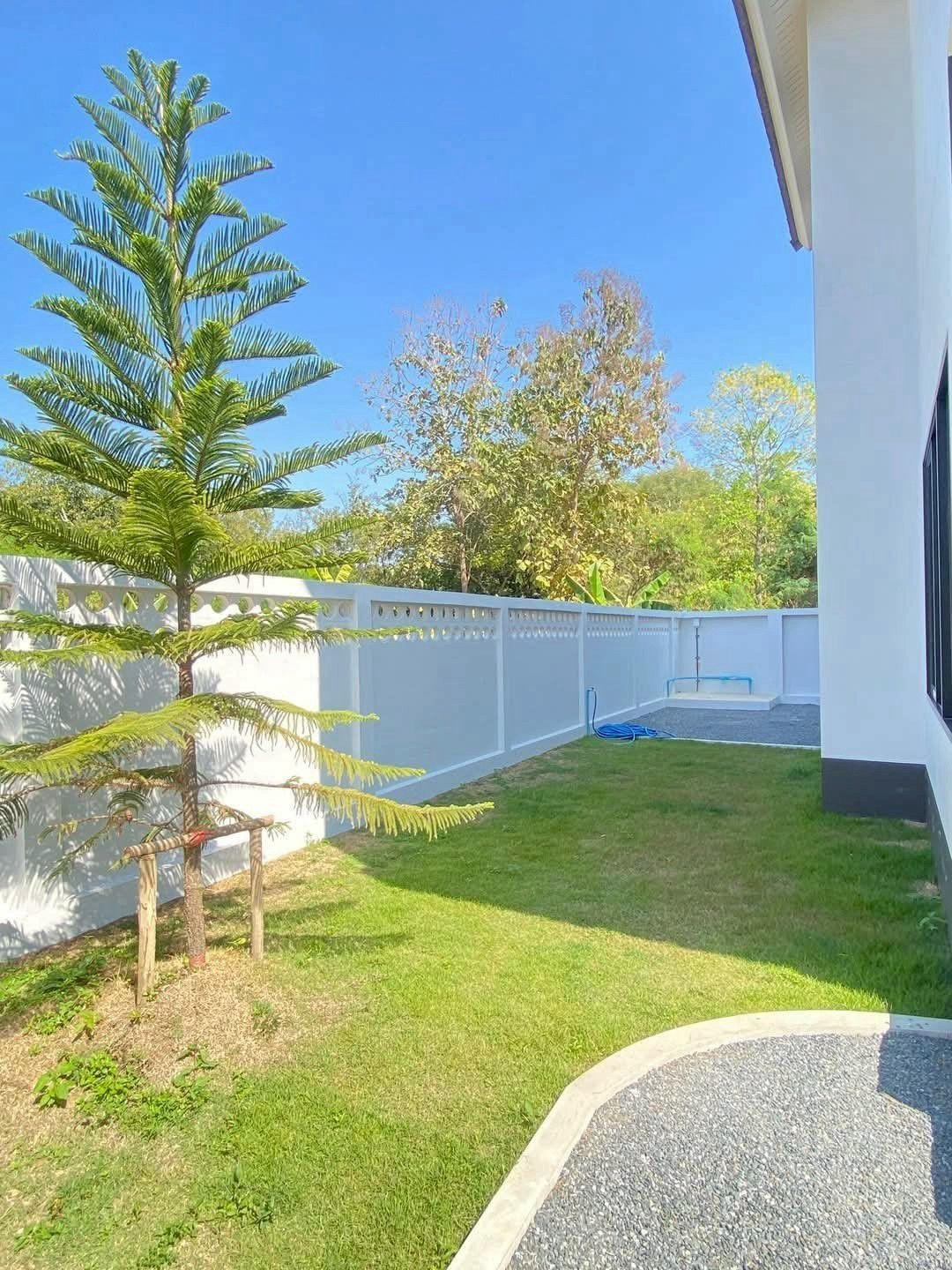 ประกาศฟรี! ซื้อ-ขาย-เช่า คอนโด บ้าน ทาวน์โฮม ที่ดิน และพื้นที่เชิงพาณิชย์ทั่วประเทศไทย ทุกทำเล ทุกงบประมาณ ไม่มีค่าใช้จ่าย ลงง่าย ขายไว เข้าถึงผู้ซื้อโดยตรง 3 204111pic2.jpg