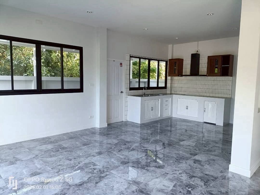 ประกาศฟรี! ซื้อ-ขาย-เช่า คอนโด บ้าน ทาวน์โฮม ที่ดิน และพื้นที่เชิงพาณิชย์ทั่วประเทศไทย ทุกทำเล ทุกงบประมาณ ไม่มีค่าใช้จ่าย ลงง่าย ขายไว เข้าถึงผู้ซื้อโดยตรง 5 204111pic4.jpg