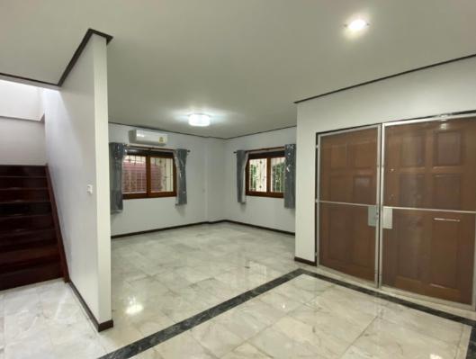 ประกาศฟรี! ซื้อ-ขาย-เช่า คอนโด บ้าน ทาวน์โฮม ที่ดิน และพื้นที่เชิงพาณิชย์ทั่วประเทศไทย ทุกทำเล ทุกงบประมาณ ไม่มีค่าใช้จ่าย ลงง่าย ขายไว เข้าถึงผู้ซื้อโดยตรง 4 492839pic3.jpg