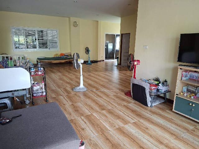 ประกาศฟรี! ซื้อ-ขาย-เช่า คอนโด บ้าน ทาวน์โฮม ที่ดิน และพื้นที่เชิงพาณิชย์ทั่วประเทศไทย ทุกทำเล ทุกงบประมาณ ไม่มีค่าใช้จ่าย ลงง่าย ขายไว เข้าถึงผู้ซื้อโดยตรง 5 288550pic4.jpg