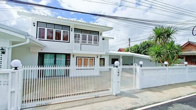 ประกาศฟรี! ซื้อ-ขาย-เช่า คอนโด บ้าน ทาวน์โฮม ที่ดิน และพื้นที่เชิงพาณิชย์ทั่วประเทศไทย ทุกทำเล ทุกงบประมาณ ไม่มีค่าใช้จ่าย ลงง่าย ขายไว เข้าถึงผู้ซื้อโดยตรง 2 204190pic1.jpg