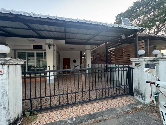 ประกาศฟรี! ซื้อ-ขาย-เช่า คอนโด บ้าน ทาวน์โฮม ที่ดิน และพื้นที่เชิงพาณิชย์ทั่วประเทศไทย ทุกทำเล ทุกงบประมาณ ไม่มีค่าใช้จ่าย ลงง่าย ขายไว เข้าถึงผู้ซื้อโดยตรง 2 204217pic1.jpg