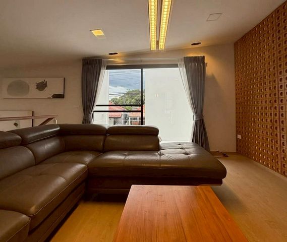 ประกาศฟรี! ซื้อ-ขาย-เช่า คอนโด บ้าน ทาวน์โฮม ที่ดิน และพื้นที่เชิงพาณิชย์ทั่วประเทศไทย ทุกทำเล ทุกงบประมาณ ไม่มีค่าใช้จ่าย ลงง่าย ขายไว เข้าถึงผู้ซื้อโดยตรง 4 205121pic3.jpg