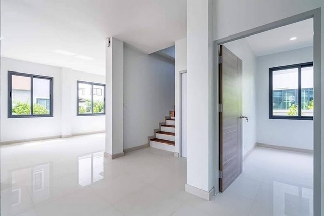 ประกาศฟรี! ซื้อ-ขาย-เช่า คอนโด บ้าน ทาวน์โฮม ที่ดิน และพื้นที่เชิงพาณิชย์ทั่วประเทศไทย ทุกทำเล ทุกงบประมาณ ไม่มีค่าใช้จ่าย ลงง่าย ขายไว เข้าถึงผู้ซื้อโดยตรง 5 205182pic4.jpg