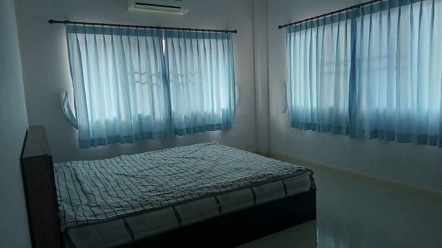 ประกาศฟรี! ซื้อ-ขาย-เช่า คอนโด บ้าน ทาวน์โฮม ที่ดิน และพื้นที่เชิงพาณิชย์ทั่วประเทศไทย ทุกทำเล ทุกงบประมาณ ไม่มีค่าใช้จ่าย ลงง่าย ขายไว เข้าถึงผู้ซื้อโดยตรง 5 205233pic4.jpg