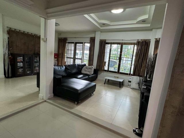 ประกาศฟรี! ซื้อ-ขาย-เช่า คอนโด บ้าน ทาวน์โฮม ที่ดิน และพื้นที่เชิงพาณิชย์ทั่วประเทศไทย ทุกทำเล ทุกงบประมาณ ไม่มีค่าใช้จ่าย ลงง่าย ขายไว เข้าถึงผู้ซื้อโดยตรง 4 205232pic3.jpg