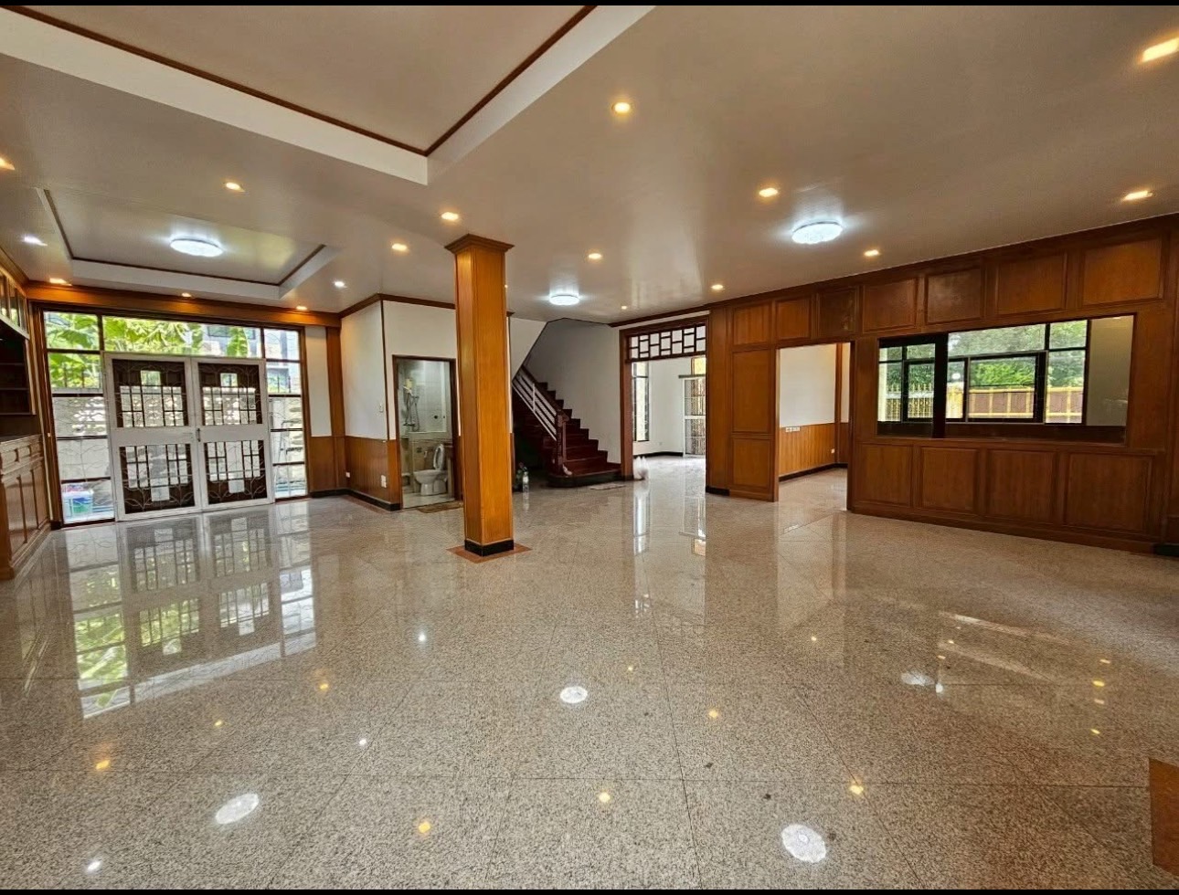 ประกาศฟรี! ซื้อ-ขาย-เช่า คอนโด บ้าน ทาวน์โฮม ที่ดิน และพื้นที่เชิงพาณิชย์ทั่วประเทศไทย ทุกทำเล ทุกงบประมาณ ไม่มีค่าใช้จ่าย ลงง่าย ขายไว เข้าถึงผู้ซื้อโดยตรง 3 205213pic2.jpg