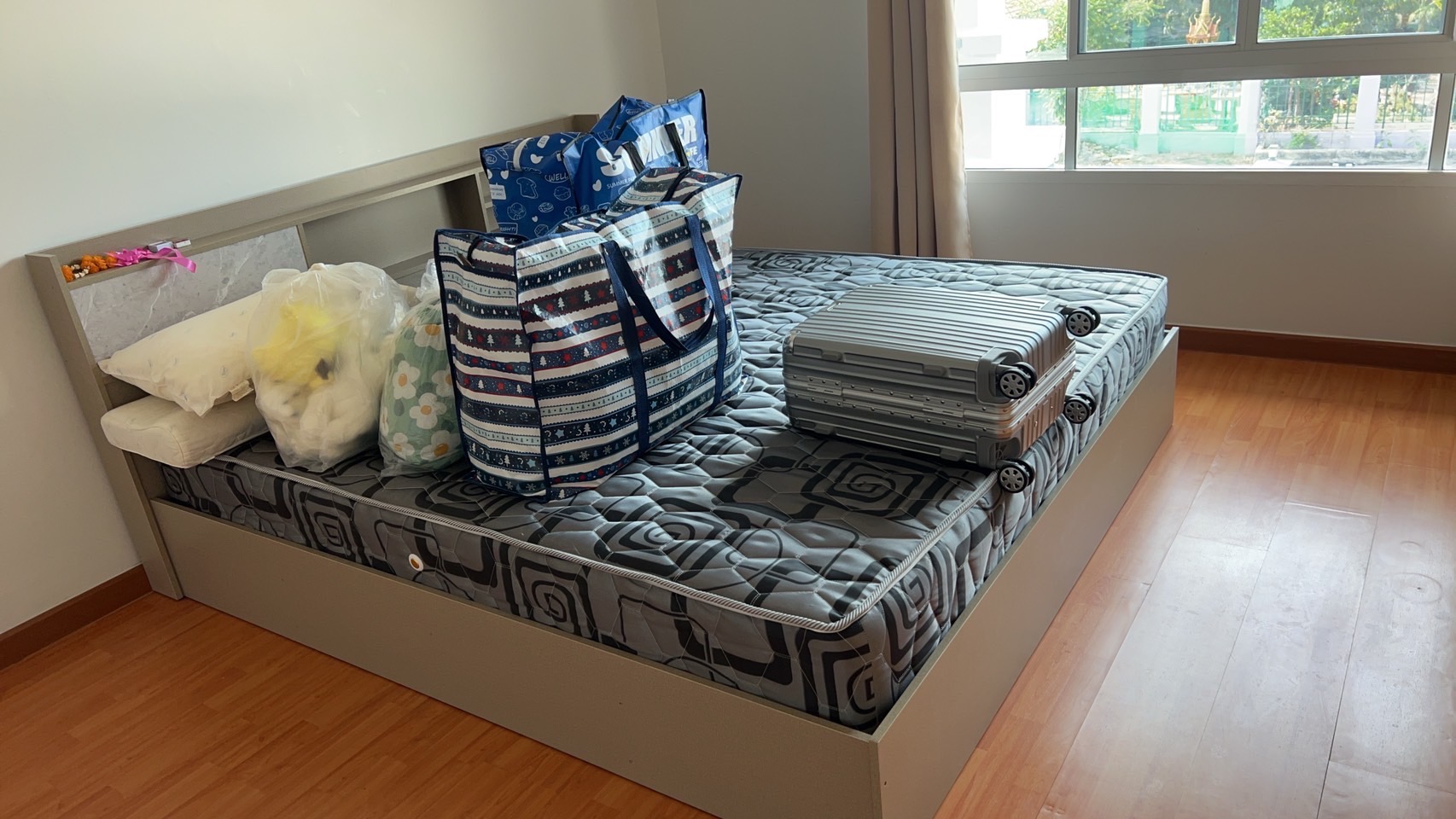 ประกาศฟรี! ซื้อ-ขาย-เช่า คอนโด บ้าน ทาวน์โฮม ที่ดิน และพื้นที่เชิงพาณิชย์ทั่วประเทศไทย ทุกทำเล ทุกงบประมาณ ไม่มีค่าใช้จ่าย ลงง่าย ขายไว เข้าถึงผู้ซื้อโดยตรง 2 196864pic1.jpg