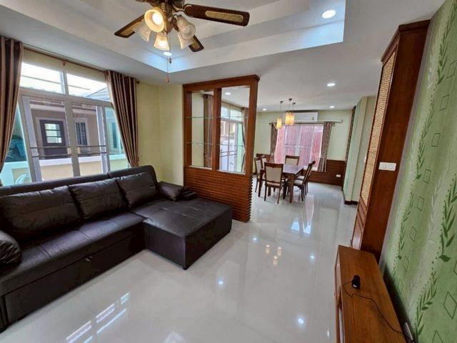 ประกาศฟรี! ซื้อ-ขาย-เช่า คอนโด บ้าน ทาวน์โฮม ที่ดิน และพื้นที่เชิงพาณิชย์ทั่วประเทศไทย ทุกทำเล ทุกงบประมาณ ไม่มีค่าใช้จ่าย ลงง่าย ขายไว เข้าถึงผู้ซื้อโดยตรง 4 205315pic3.jpg