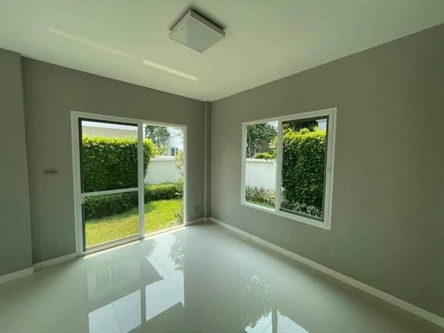 ประกาศฟรี! ซื้อ-ขาย-เช่า คอนโด บ้าน ทาวน์โฮม ที่ดิน และพื้นที่เชิงพาณิชย์ทั่วประเทศไทย ทุกทำเล ทุกงบประมาณ ไม่มีค่าใช้จ่าย ลงง่าย ขายไว เข้าถึงผู้ซื้อโดยตรง 5 205566pic4.jpg