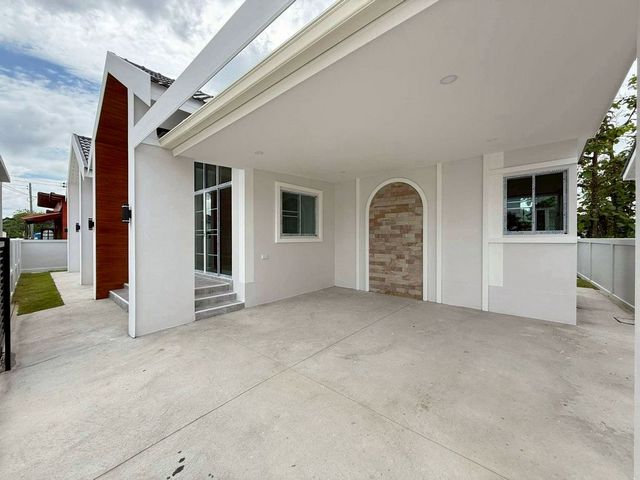 ประกาศฟรี! ซื้อ-ขาย-เช่า คอนโด บ้าน ทาวน์โฮม ที่ดิน และพื้นที่เชิงพาณิชย์ทั่วประเทศไทย ทุกทำเล ทุกงบประมาณ ไม่มีค่าใช้จ่าย ลงง่าย ขายไว เข้าถึงผู้ซื้อโดยตรง 3 205558pic2.jpg