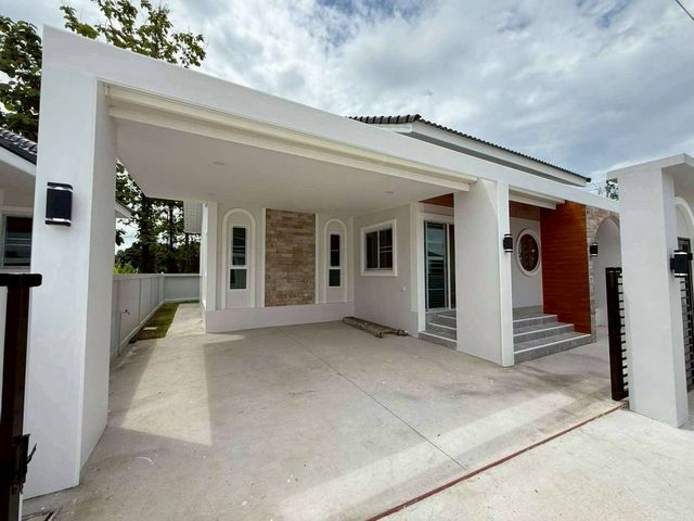 ประกาศฟรี! ซื้อ-ขาย-เช่า คอนโด บ้าน ทาวน์โฮม ที่ดิน และพื้นที่เชิงพาณิชย์ทั่วประเทศไทย ทุกทำเล ทุกงบประมาณ ไม่มีค่าใช้จ่าย ลงง่าย ขายไว เข้าถึงผู้ซื้อโดยตรง 3 205557pic2.jpg