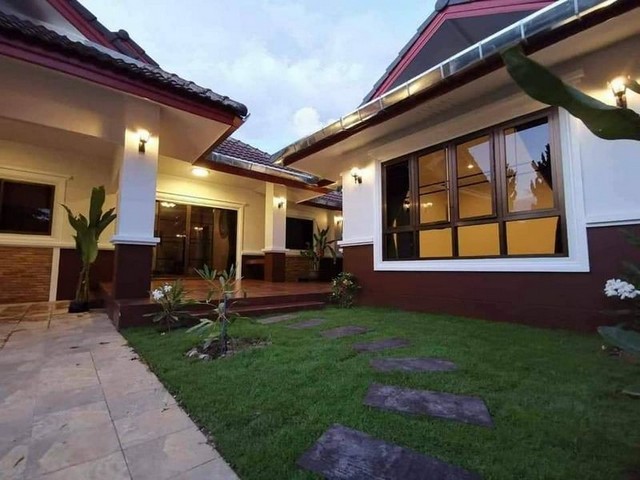 ประกาศฟรี! ซื้อ-ขาย-เช่า คอนโด บ้าน ทาวน์โฮม ที่ดิน และพื้นที่เชิงพาณิชย์ทั่วประเทศไทย ทุกทำเล ทุกงบประมาณ ไม่มีค่าใช้จ่าย ลงง่าย ขายไว เข้าถึงผู้ซื้อโดยตรง 3 206104pic2.jpg