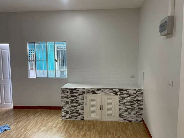 ประกาศฟรี! ซื้อ-ขาย-เช่า คอนโด บ้าน ทาวน์โฮม ที่ดิน และพื้นที่เชิงพาณิชย์ทั่วประเทศไทย ทุกทำเล ทุกงบประมาณ ไม่มีค่าใช้จ่าย ลงง่าย ขายไว เข้าถึงผู้ซื้อโดยตรง 5 206150pic4.jpg