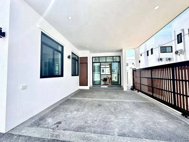 ประกาศฟรี! ซื้อ-ขาย-เช่า คอนโด บ้าน ทาวน์โฮม ที่ดิน และพื้นที่เชิงพาณิชย์ทั่วประเทศไทย ทุกทำเล ทุกงบประมาณ ไม่มีค่าใช้จ่าย ลงง่าย ขายไว เข้าถึงผู้ซื้อโดยตรง 3 206148pic2.jpg