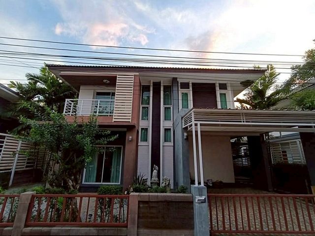 ประกาศฟรี! ซื้อ-ขาย-เช่า คอนโด บ้าน ทาวน์โฮม ที่ดิน และพื้นที่เชิงพาณิชย์ทั่วประเทศไทย ทุกทำเล ทุกงบประมาณ ไม่มีค่าใช้จ่าย ลงง่าย ขายไว เข้าถึงผู้ซื้อโดยตรง 2 206145pic1.jpg