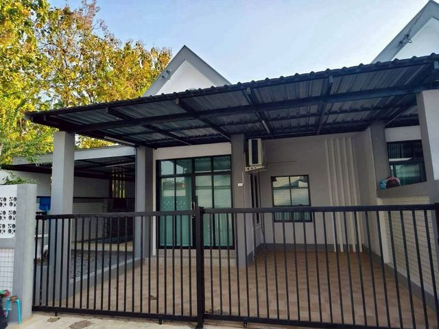 ประกาศฟรี! ซื้อ-ขาย-เช่า คอนโด บ้าน ทาวน์โฮม ที่ดิน และพื้นที่เชิงพาณิชย์ทั่วประเทศไทย ทุกทำเล ทุกงบประมาณ ไม่มีค่าใช้จ่าย ลงง่าย ขายไว เข้าถึงผู้ซื้อโดยตรง 2 206203pic1.jpg