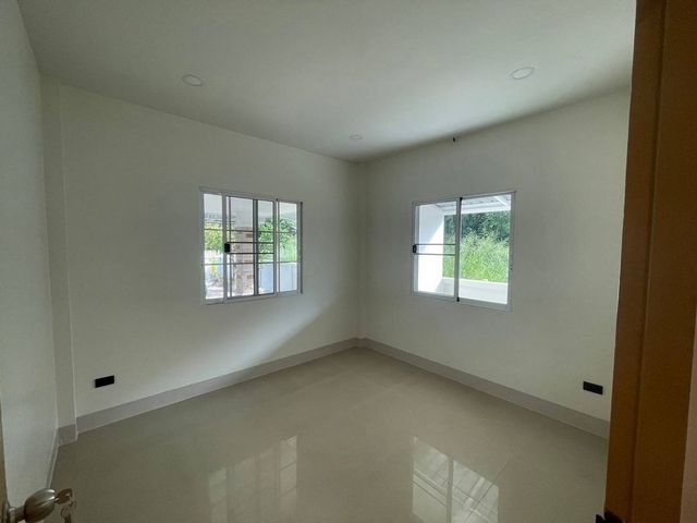 ประกาศฟรี! ซื้อ-ขาย-เช่า คอนโด บ้าน ทาวน์โฮม ที่ดิน และพื้นที่เชิงพาณิชย์ทั่วประเทศไทย ทุกทำเล ทุกงบประมาณ ไม่มีค่าใช้จ่าย ลงง่าย ขายไว เข้าถึงผู้ซื้อโดยตรง 5 206202pic4.jpg