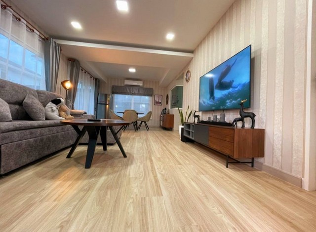 ประกาศฟรี! ซื้อ-ขาย-เช่า คอนโด บ้าน ทาวน์โฮม ที่ดิน และพื้นที่เชิงพาณิชย์ทั่วประเทศไทย ทุกทำเล ทุกงบประมาณ ไม่มีค่าใช้จ่าย ลงง่าย ขายไว เข้าถึงผู้ซื้อโดยตรง 5 493811pic4.jpg