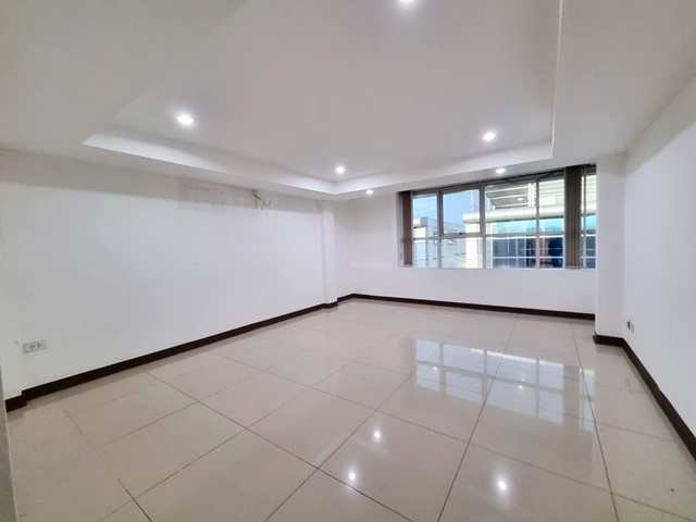 ประกาศฟรี! ซื้อ-ขาย-เช่า คอนโด บ้าน ทาวน์โฮม ที่ดิน และพื้นที่เชิงพาณิชย์ทั่วประเทศไทย ทุกทำเล ทุกงบประมาณ ไม่มีค่าใช้จ่าย ลงง่าย ขายไว เข้าถึงผู้ซื้อโดยตรง 4 206393pic3.jpg