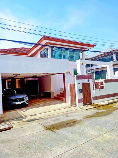 ประกาศฟรี! ซื้อ-ขาย-เช่า คอนโด บ้าน ทาวน์โฮม ที่ดิน และพื้นที่เชิงพาณิชย์ทั่วประเทศไทย ทุกทำเล ทุกงบประมาณ ไม่มีค่าใช้จ่าย ลงง่าย ขายไว เข้าถึงผู้ซื้อโดยตรง 2 206389pic1.jpg