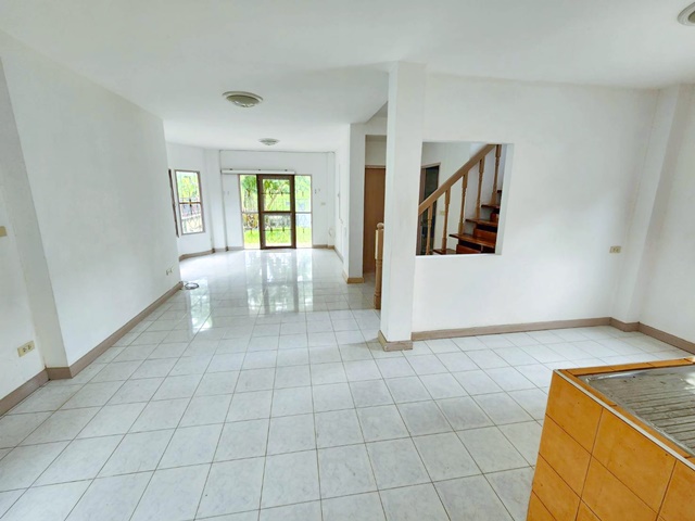 ประกาศฟรี! ซื้อ-ขาย-เช่า คอนโด บ้าน ทาวน์โฮม ที่ดิน และพื้นที่เชิงพาณิชย์ทั่วประเทศไทย ทุกทำเล ทุกงบประมาณ ไม่มีค่าใช้จ่าย ลงง่าย ขายไว เข้าถึงผู้ซื้อโดยตรง 4 206385pic3.jpg