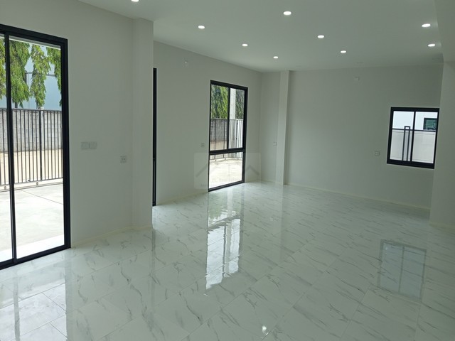 ประกาศฟรี! ซื้อ-ขาย-เช่า คอนโด บ้าน ทาวน์โฮม ที่ดิน และพื้นที่เชิงพาณิชย์ทั่วประเทศไทย ทุกทำเล ทุกงบประมาณ ไม่มีค่าใช้จ่าย ลงง่าย ขายไว เข้าถึงผู้ซื้อโดยตรง 5 493885pic4.jpg