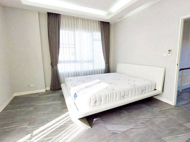 ประกาศฟรี! ซื้อ-ขาย-เช่า คอนโด บ้าน ทาวน์โฮม ที่ดิน และพื้นที่เชิงพาณิชย์ทั่วประเทศไทย ทุกทำเล ทุกงบประมาณ ไม่มีค่าใช้จ่าย ลงง่าย ขายไว เข้าถึงผู้ซื้อโดยตรง 4 206487pic3.jpg