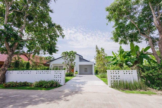 ประกาศฟรี! ซื้อ-ขาย-เช่า คอนโด บ้าน ทาวน์โฮม ที่ดิน และพื้นที่เชิงพาณิชย์ทั่วประเทศไทย ทุกทำเล ทุกงบประมาณ ไม่มีค่าใช้จ่าย ลงง่าย ขายไว เข้าถึงผู้ซื้อโดยตรง 2 206546pic1.jpg