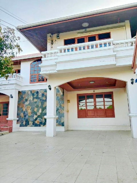 ประกาศฟรี! ซื้อ-ขาย-เช่า คอนโด บ้าน ทาวน์โฮม ที่ดิน และพื้นที่เชิงพาณิชย์ทั่วประเทศไทย ทุกทำเล ทุกงบประมาณ ไม่มีค่าใช้จ่าย ลงง่าย ขายไว เข้าถึงผู้ซื้อโดยตรง 2 206593pic1.jpg