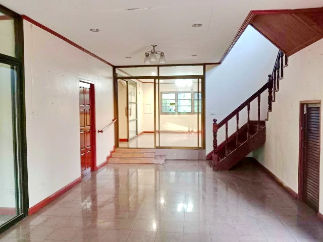 ประกาศฟรี! ซื้อ-ขาย-เช่า คอนโด บ้าน ทาวน์โฮม ที่ดิน และพื้นที่เชิงพาณิชย์ทั่วประเทศไทย ทุกทำเล ทุกงบประมาณ ไม่มีค่าใช้จ่าย ลงง่าย ขายไว เข้าถึงผู้ซื้อโดยตรง 4 206593pic3.jpg