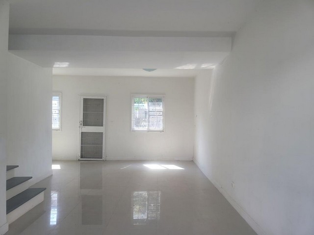 ประกาศฟรี! ซื้อ-ขาย-เช่า คอนโด บ้าน ทาวน์โฮม ที่ดิน และพื้นที่เชิงพาณิชย์ทั่วประเทศไทย ทุกทำเล ทุกงบประมาณ ไม่มีค่าใช้จ่าย ลงง่าย ขายไว เข้าถึงผู้ซื้อโดยตรง 3 193125pic2.jpg