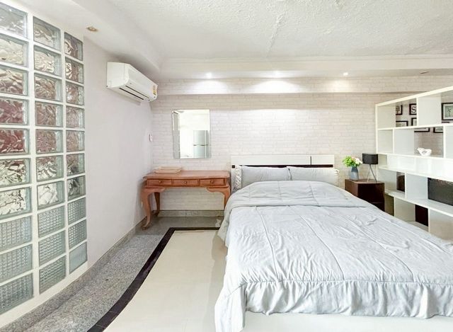 ประกาศฟรี! ซื้อ-ขาย-เช่า คอนโด บ้าน ทาวน์โฮม ที่ดิน และพื้นที่เชิงพาณิชย์ทั่วประเทศไทย ทุกทำเล ทุกงบประมาณ ไม่มีค่าใช้จ่าย ลงง่าย ขายไว เข้าถึงผู้ซื้อโดยตรง 3 206611pic2.jpg