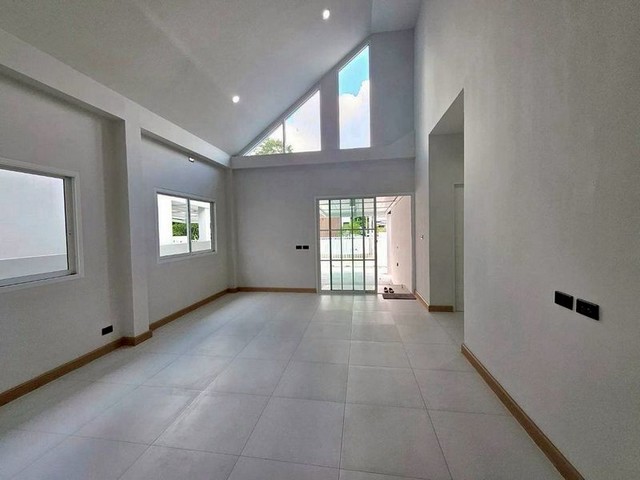 ประกาศฟรี! ซื้อ-ขาย-เช่า คอนโด บ้าน ทาวน์โฮม ที่ดิน และพื้นที่เชิงพาณิชย์ทั่วประเทศไทย ทุกทำเล ทุกงบประมาณ ไม่มีค่าใช้จ่าย ลงง่าย ขายไว เข้าถึงผู้ซื้อโดยตรง 4 206659pic3.jpg