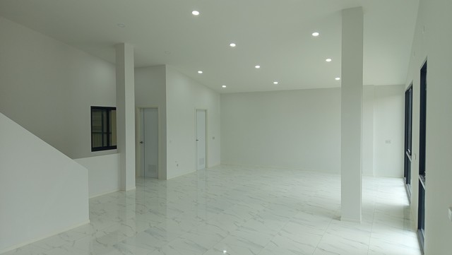 ประกาศฟรี! ซื้อ-ขาย-เช่า คอนโด บ้าน ทาวน์โฮม ที่ดิน และพื้นที่เชิงพาณิชย์ทั่วประเทศไทย ทุกทำเล ทุกงบประมาณ ไม่มีค่าใช้จ่าย ลงง่าย ขายไว เข้าถึงผู้ซื้อโดยตรง 4 494102pic3.jpg