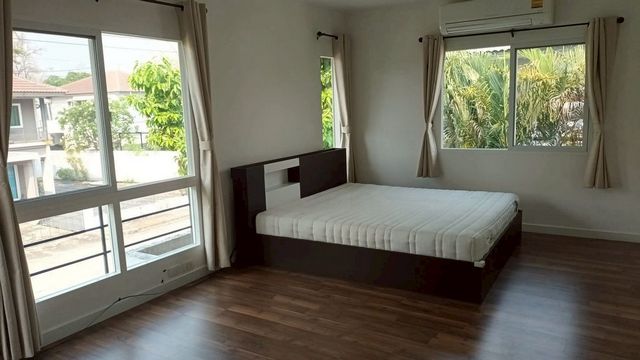 ประกาศฟรี! ซื้อ-ขาย-เช่า คอนโด บ้าน ทาวน์โฮม ที่ดิน และพื้นที่เชิงพาณิชย์ทั่วประเทศไทย ทุกทำเล ทุกงบประมาณ ไม่มีค่าใช้จ่าย ลงง่าย ขายไว เข้าถึงผู้ซื้อโดยตรง 5 206828pic4.jpg