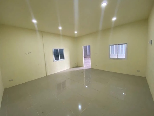 ประกาศฟรี! ซื้อ-ขาย-เช่า คอนโด บ้าน ทาวน์โฮม ที่ดิน และพื้นที่เชิงพาณิชย์ทั่วประเทศไทย ทุกทำเล ทุกงบประมาณ ไม่มีค่าใช้จ่าย ลงง่าย ขายไว เข้าถึงผู้ซื้อโดยตรง 5 206754pic4.jpg