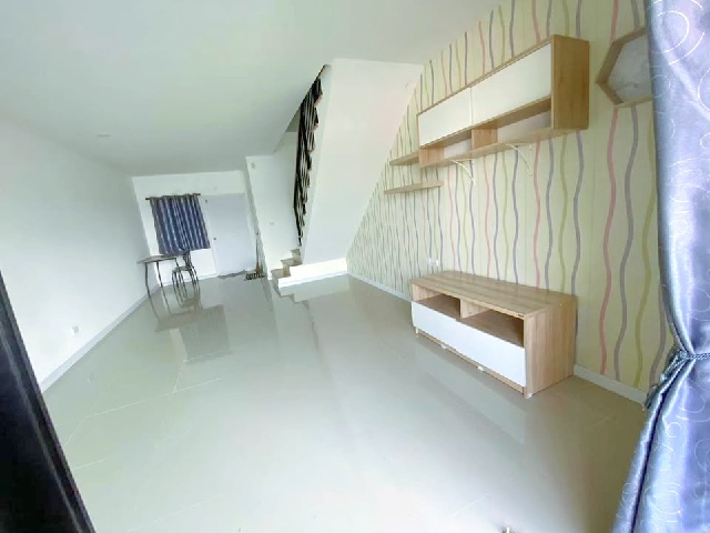 ประกาศฟรี! ซื้อ-ขาย-เช่า คอนโด บ้าน ทาวน์โฮม ที่ดิน และพื้นที่เชิงพาณิชย์ทั่วประเทศไทย ทุกทำเล ทุกงบประมาณ ไม่มีค่าใช้จ่าย ลงง่าย ขายไว เข้าถึงผู้ซื้อโดยตรง 4 207331pic3.jpg