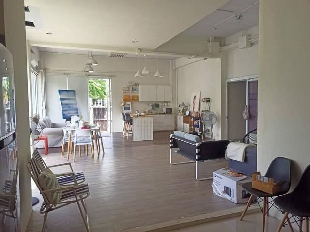 ประกาศฟรี! ซื้อ-ขาย-เช่า คอนโด บ้าน ทาวน์โฮม ที่ดิน และพื้นที่เชิงพาณิชย์ทั่วประเทศไทย ทุกทำเล ทุกงบประมาณ ไม่มีค่าใช้จ่าย ลงง่าย ขายไว เข้าถึงผู้ซื้อโดยตรง 3 493794pic2.jpg