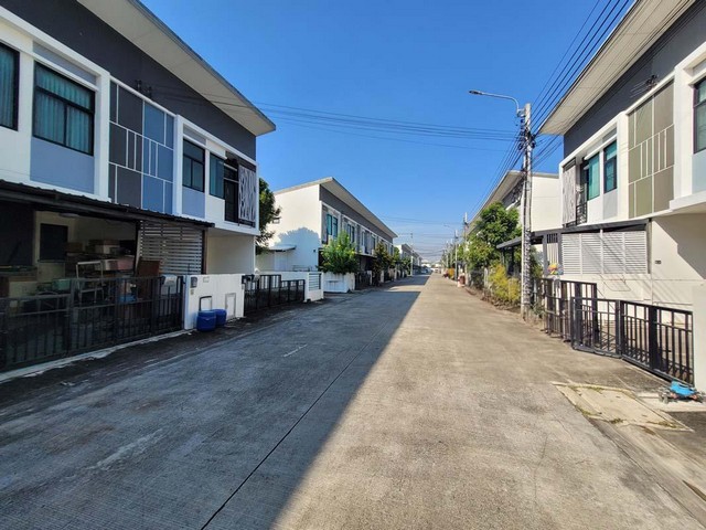 ประกาศฟรี! ซื้อ-ขาย-เช่า คอนโด บ้าน ทาวน์โฮม ที่ดิน และพื้นที่เชิงพาณิชย์ทั่วประเทศไทย ทุกทำเล ทุกงบประมาณ ไม่มีค่าใช้จ่าย ลงง่าย ขายไว เข้าถึงผู้ซื้อโดยตรง 3 193495pic2.jpg